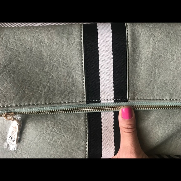 Purse - Picture 3 of 4